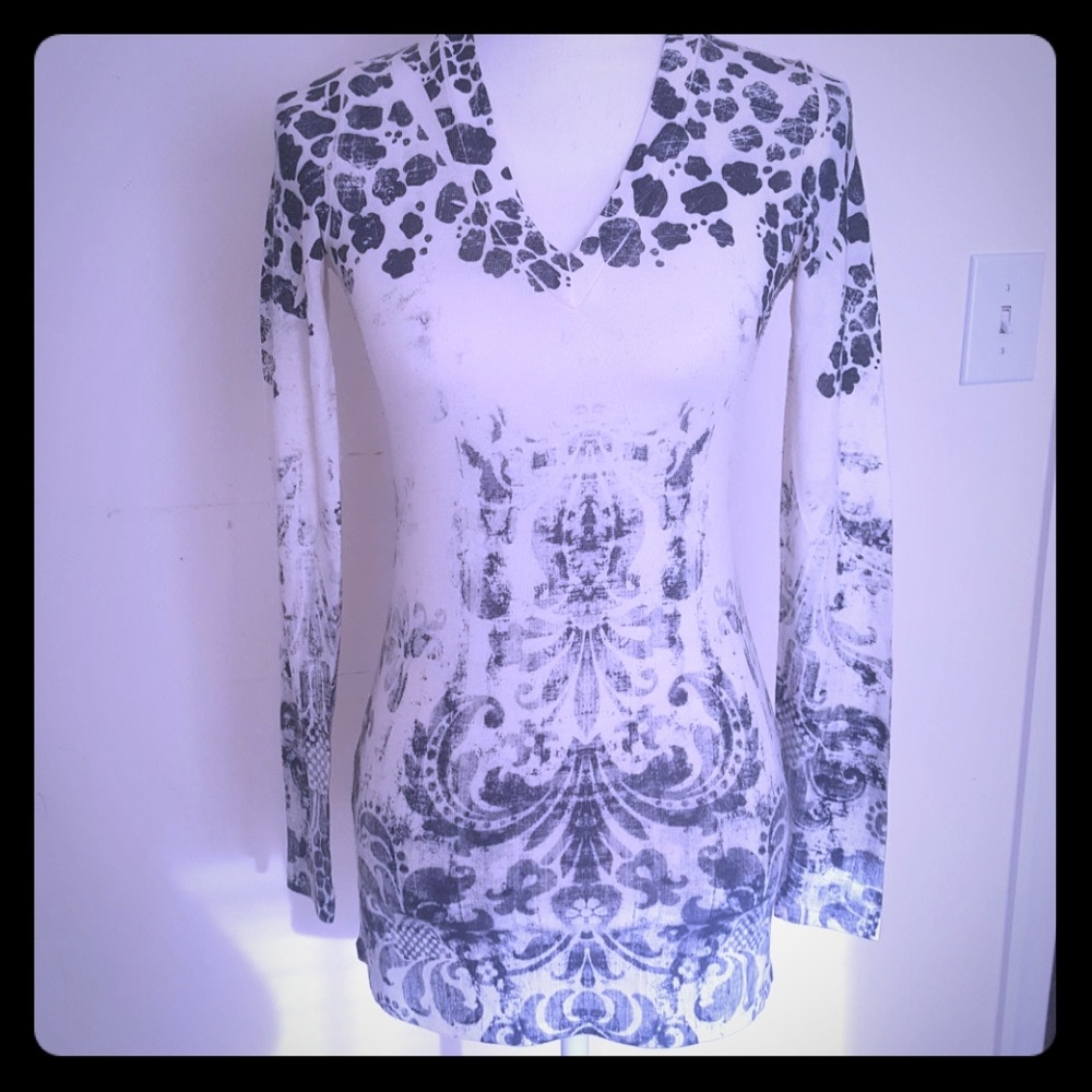Women's blouse Theme by Francesca's